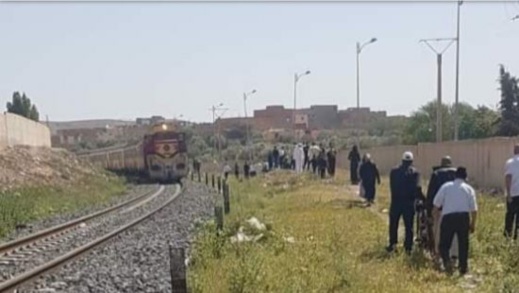 مأساوي وغير بعيد عن الناظور.. قطار يدهس طفلا توحديا مأساوي وغير بعيد عن الناظور.. قطار يدهس طفلا توحديا