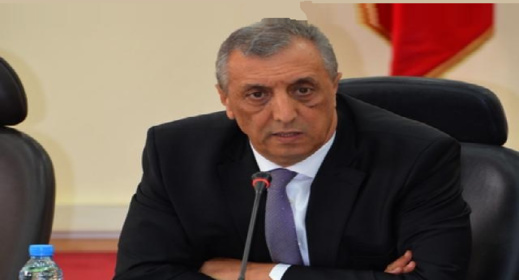 عامل الحسيمة يعزل قائدا وعون سلطة عن مهامهما لهذه الاتهامات الخطيرة عامل الحسيمة يعزل قائدا وعون سلطة عن مهامهما لهذه الاتهامات الخطيرة