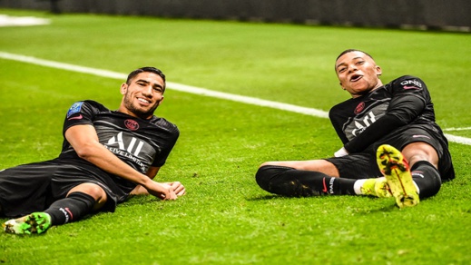 حكيمي يرافق مبابي إلى مدريد