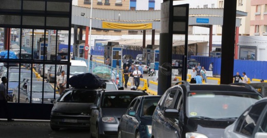 الجمارك المغربية تحذر.. لن نسمح بمرور ولو "دانونة" واحدة قادمة من مليلية