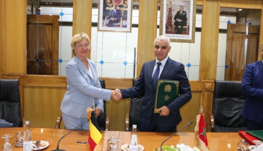 وزير الصحة يوقع اتفاقية لحماية المتقاعدين من مغاربة بلجيكا وزير الصحة يوقع اتفاقية لحماية المتقاعدين من مغاربة بلجيكا