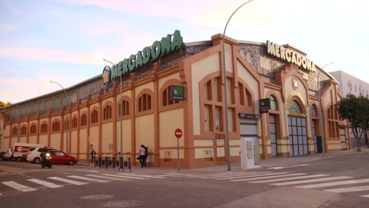 في غياب الناظوريين.. ركود تجاري بمليلية وعبور أقل من 8000 شخص في غياب الناظوريين.. ركود تجاري بمليلية وعبور أقل من 8000 شخص