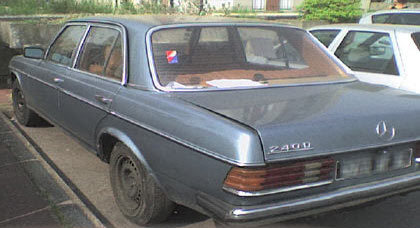 لصوص يتمكنون من سرقة سيارة بالدريوش والسبب مباراة برشلونة واتلتيكو مدريد لصوص يتمكنون من سرقة سيارة بالدريوش والسبب مباراة برشلونة واتلتيكو مدريد