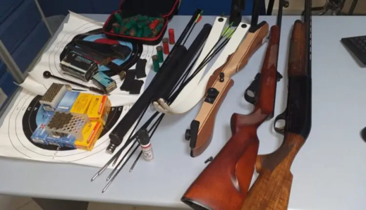 إحباط محاولة تهريب أسلحة نارية عبر معبر سبتة المحتلة إحباط محاولة تهريب أسلحة نارية عبر معبر سبتة المحتلة