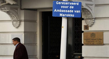 ألفاظ "مشينة" لموظف بالسفارة المغربية بلاهاي تثير غضب واستنكار أمازيغ هولندا