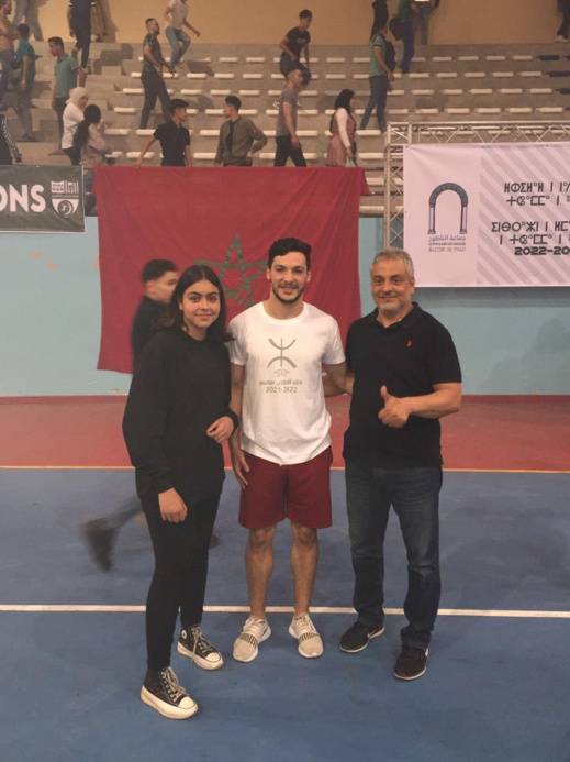 شاهدوا.. استقبال تاريخي لبطل المغرب هلال الناظور لكرة اليد شاهدوا.. استقبال تاريخي لبطل المغرب هلال الناظور لكرة اليد