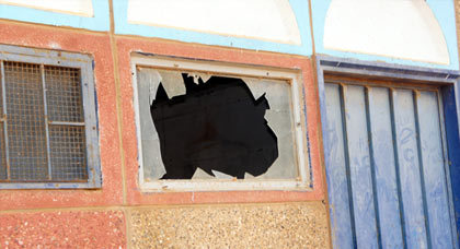 مجهولون يقتحمون مؤسسة تعليمية بمنطقة لعسارة التابعة لنيابة الدريوش مجهولون يقتحمون مؤسسة تعليمية بمنطقة لعسارة التابعة لنيابة الدريوش