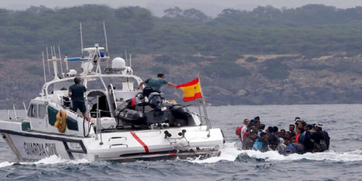 فريق إنقاد إسباني يرصد تسللا بحريا لمهاجرين مغاربة انطلقوا من الشمال وهذا عددهم فريق إنقاد إسباني يرصد تسللا بحريا لمهاجرين مغاربة انطلقوا من الشمال وهذا عددهم