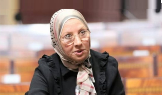 النائبة البرلمانية فريدة خينيتي تسائل الحكومة حول تدهور حالة الملعب البلدي وغياب ملاعب أخرى بالناظور