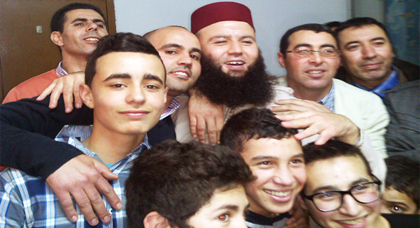 حوالي ألف شخص حضروا الندوة الدينية لطارق بن علـي بمايوركا الإسبانية حوالي ألف شخص حضروا الندوة الدينية لطارق بن علـي بمايوركا الإسبانية