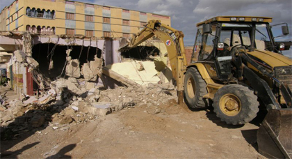 تنفيذ قرار حكم هدم بناية بجماعة دار الكبداني تنفيذ قرار حكم هدم بناية بجماعة دار الكبداني