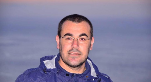 ناصر الزفزافي يفضح نفاق " المسترزقين " المقربين منه ناصر الزفزافي يفضح نفاق " المسترزقين " المقربين منه