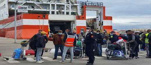 ميناء الناظور يستعد لاستقبال الجالية الناظورية والمغربية.. مطالب بتوفير ظروف ملائمة ميناء الناظور يستعد لاستقبال الجالية الناظورية والمغربية.. مطالب بتوفير ظروف ملائمة