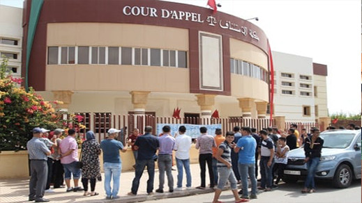 الاستيلاء على عقار الغير.. ملفات جديدة على طاولة القضاء وسط انتظار اعتقال مبحوث عنهم اخرين في هذا الملف الاستيلاء على عقار الغير.. ملفات جديدة على طاولة القضاء وسط انتظار اعتقال مبحوث عنهم اخرين في هذا الملف
