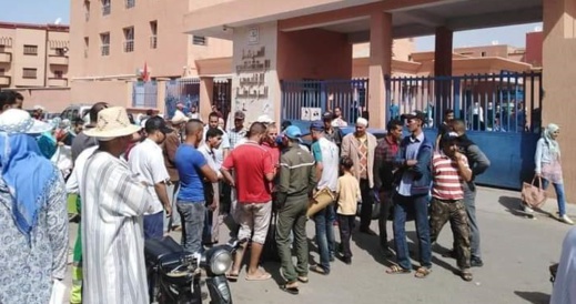 فصل رأس رضيع أثناء الولادة واجراء عملية لوالدته بدون "بنج".. فضيحة في مستشفى عمومي تنتظر تحقيقا من وزارة الصحة فصل رأس رضيع أثناء الولادة واجراء عملية لوالدته بدون "بنج".. فضيحة في مستشفى عمومي تنتظر تحقيقا من وزارة الصحة