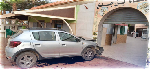 صور.. اصطدام قوي يرسل مصابا في حادثة سير بالناظور إلى المستشفى صور.. اصطدام قوي يرسل مصابا في حادثة سير بالناظور إلى المستشفى