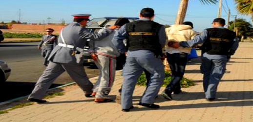 اعتقال شاب وقاصر عرض تلميذة لـ"الكريساج" بالدريوش اعتقال شاب وقاصر عرض تلميذة لـ"الكريساج" بالدريوش