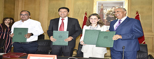 مجلس جهة الشرق يوقع اتفاقية شراكة لإحداث وتسيير مراكز للبرمجة والتشفير المعلوماتي مجلس جهة الشرق يوقع اتفاقية شراكة لإحداث وتسيير مراكز للبرمجة والتشفير المعلوماتي