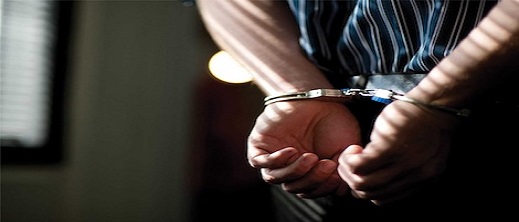 قبلة ترسل تلميذا إلى السجن وتحرمه من اجتياز الامتحانات قبلة ترسل تلميذا إلى السجن وتحرمه من اجتياز الامتحانات