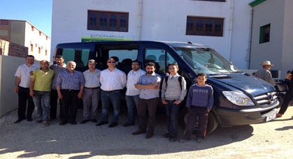 جمعية نور شمال إجطي بباريس تسلم سيارة للنقل المدرسي وتجهيزات لجمعية إشنيوان للتنمية جمعية نور شمال إجطي بباريس تسلم سيارة للنقل المدرسي وتجهيزات لجمعية إشنيوان للتنمية