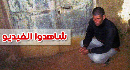 بالفيديو: شخص يبيت يوميا في العراء أمام باب منزله بعد ان حرمته زوجته من رؤية فلذات كبده بالفيديو: شخص يبيت يوميا في العراء أمام باب منزله بعد ان حرمته زوجته من رؤية فلذات كبده