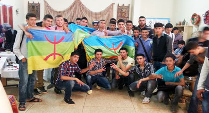 عرض صـور وملامح طبيعية تحكي عن ماهية الحياة التي كان يعيشها "امازيغن" بتمسمان عرض صـور وملامح طبيعية تحكي عن ماهية الحياة التي كان يعيشها "امازيغن" بتمسمان