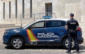 إيقاف محام بتهمة تزوير إقامة مغربي في إسبانيا لتجديد تصريح إقامته إيقاف محام بتهمة تزوير إقامة مغربي في إسبانيا لتجديد تصريح إقامته
