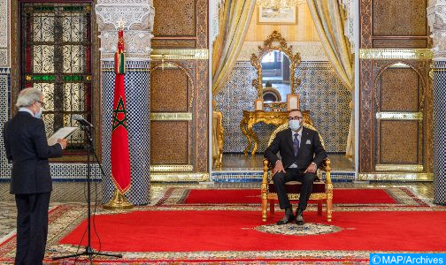 جلالة الملك يستقبل والي بنك المغرب جلالة الملك يستقبل والي بنك المغرب