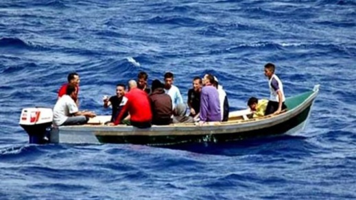 توقيف مهاجرين مغاربة أبحروا من سواحل الريف فور وصولهم إلى شاطئ إسباني