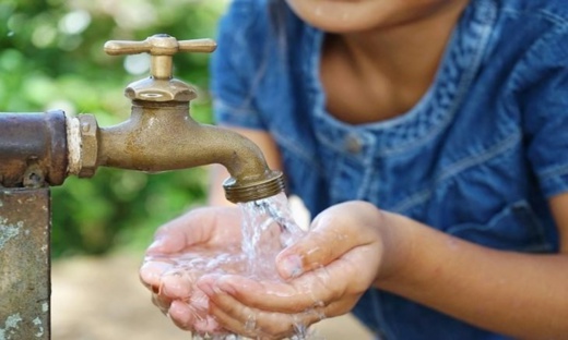 أزمة الماء تحتم على رؤساء الجهات مراسلة أخنوش لعقد اجتماع مستعجل أزمة الماء تحتم على رؤساء الجهات مراسلة أخنوش لعقد اجتماع مستعجل