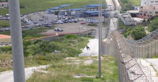 بعد فاجعة مليلية.. إسبانيا تقرر إصلاح معبر باريو تشينو بعد فاجعة مليلية.. إسبانيا تقرر إصلاح معبر باريو تشينو