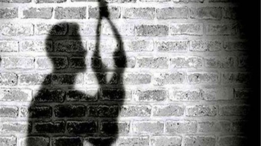   استنفار امني بعد العثور على شاب انهى حياته داخل منزله