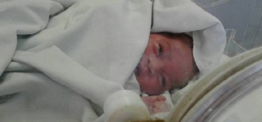 محزن.. العثور على رضيعة في بالوعة للصرف الصحي محزن.. العثور على رضيعة في بالوعة للصرف الصحي