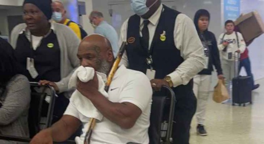 مايك تايسون يظهر على كرسي متحرك وهذه طبيعة مرضه مايك تايسون يظهر على كرسي متحرك وهذه طبيعة مرضه