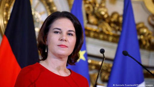 وزيرة الخارجية الألمانية تحل بالمغرب في زيارة رسمية لمباحثة ملفات الطاقات المتجددة والهجرة