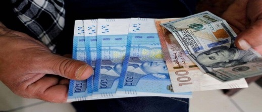 الدرهم يعمق خسائره أمام الدولار ويرتفع مقابل اليورو الدرهم يعمق خسائره أمام الدولار ويرتفع مقابل اليورو