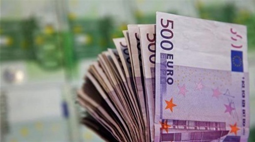 إحباط محاولة لاستيراد أكثر من 66 ألف أورو دون التصريح به للجمارك