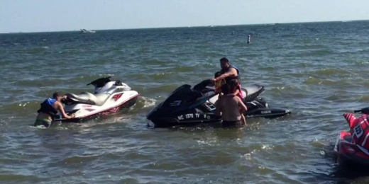 الهجرة بواسطة "جيت سكي" تغزو الطريق بين شمال النغرب وإسبانيا الهجرة بواسطة "جيت سكي" تغزو الطريق بين شمال النغرب وإسبانيا