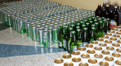 درك  بني وليشك  يداهم منزل أحد " الكرابة" بجماعة وردانة ويحجز كميات مهمة من الخمور المهربة درك  بني وليشك  يداهم منزل أحد " الكرابة" بجماعة وردانة ويحجز كميات مهمة من الخمور المهربة