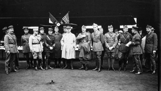 الطيارون الأمريكيون الذين حاربوا بن عبد الكريم الخطابي الطيارون الأمريكيون الذين حاربوا بن عبد الكريم الخطابي