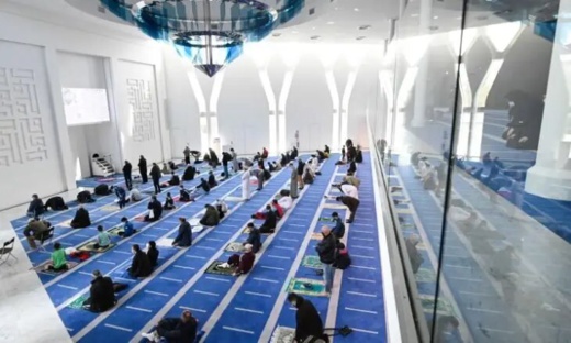 فرنسا تعتزم طرد أئمة مغاربة بعد فرار إكويسن فرنسا تعتزم طرد أئمة مغاربة بعد فرار إكويسن