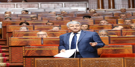 مجهولون يخترقون صفحة وزير الفلاحة على الفيسبوك