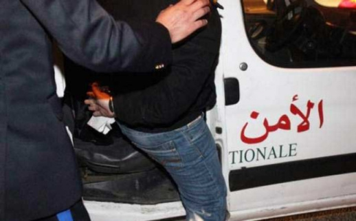 "3000" المطلوب الأول لدى الأمن بالناظور يسلم نفسه للشرطة "3000" المطلوب الأول لدى الأمن بالناظور يسلم نفسه للشرطة