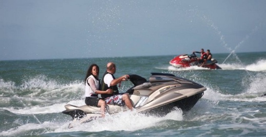 ارتفاع عدد المهاجرين إلى إسبانيا باستعمال "جيت سكي" وهذا مبلغ الرحلة الواحدة ومدتها ارتفاع عدد المهاجرين إلى إسبانيا باستعمال "جيت سكي" وهذا مبلغ الرحلة الواحدة ومدتها