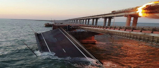 ماهي خيارات روسيا للرد على أوكرانيا بعد تدمير الجسر؟.. والخيار النووي وارد