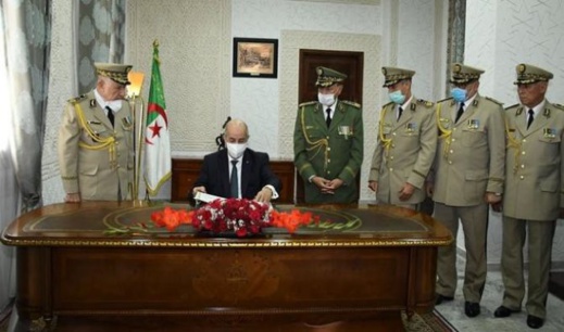 عبد الله بوصوف يكتب:  عندما يحتفل النظام العسكري الجزائري بهزائمه و إخفاقاته…! 