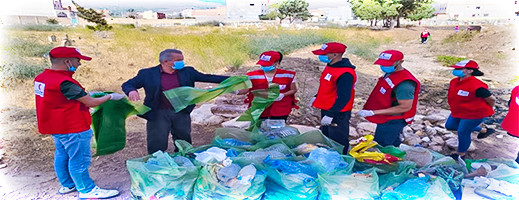 صور.. الهلال الأحمر المغربي بالناظور ينظم حملة لتنظيف مقبرة "تزيرين" 