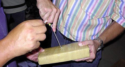 الشرطة الإسبانية تفكك شبكة لتهريب الحشيش المغربي نحو إسرائيل الشرطة الإسبانية تفكك شبكة لتهريب الحشيش المغربي نحو إسرائيل