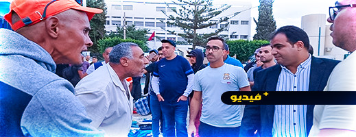 شاهدوا.. حملات لطرد الفراشة والباعة الجائلين لتحرير الملك العام بالمدينة شاهدوا.. حملات لطرد الفراشة والباعة الجائلين لتحرير الملك العام بالمدينة