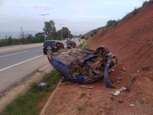 صور.. مصابون بجروح متفاوتة الخطورة إثر حادثة سير بالحسيمة صور.. مصابون بجروح متفاوتة الخطورة إثر حادثة سير بالحسيمة